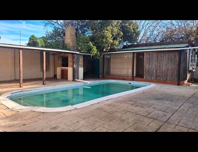 3 BEDROOM PROPERTY TO RENT IN TABLE VIEW